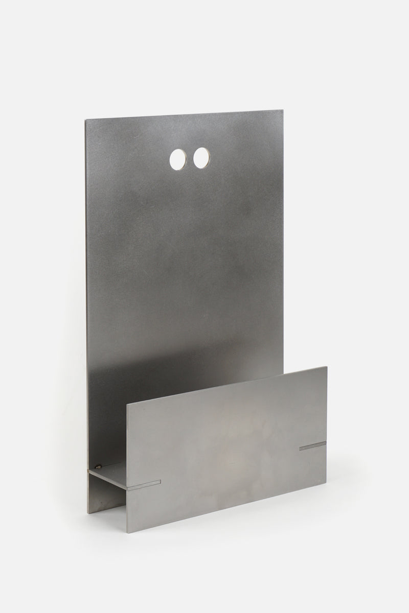 N°039 MAGAZINE HOLDER